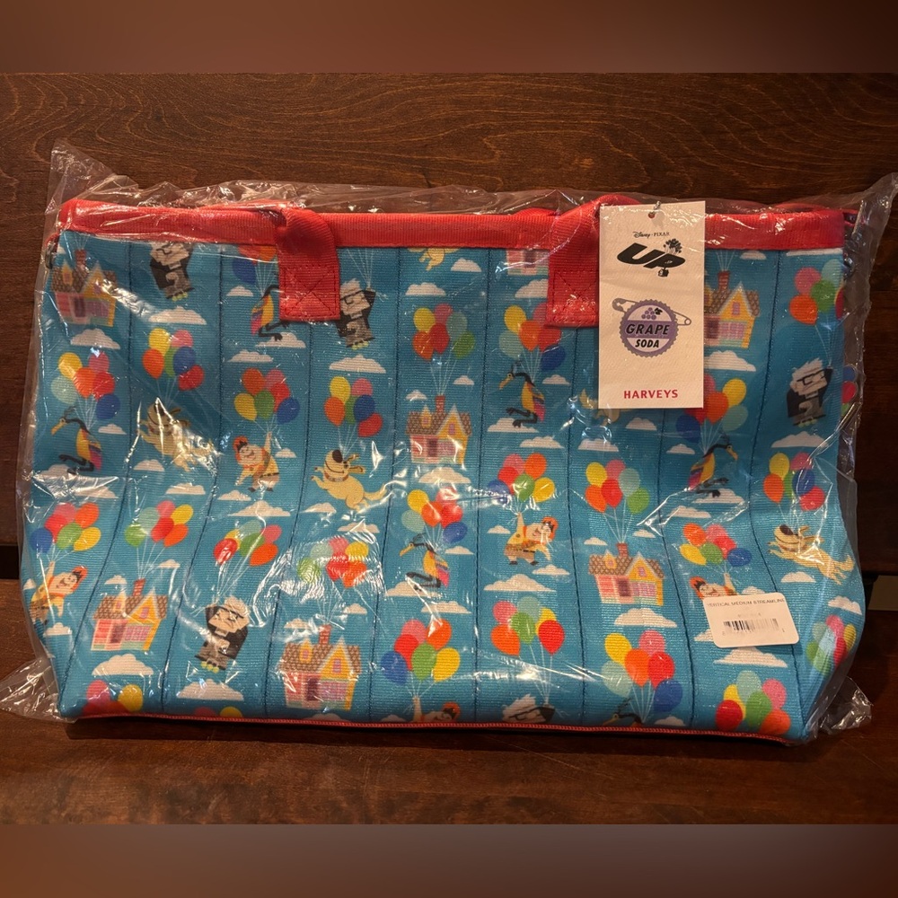 Harvey’s Vertical Medium Steamline from Disney Pixar Up - NWT